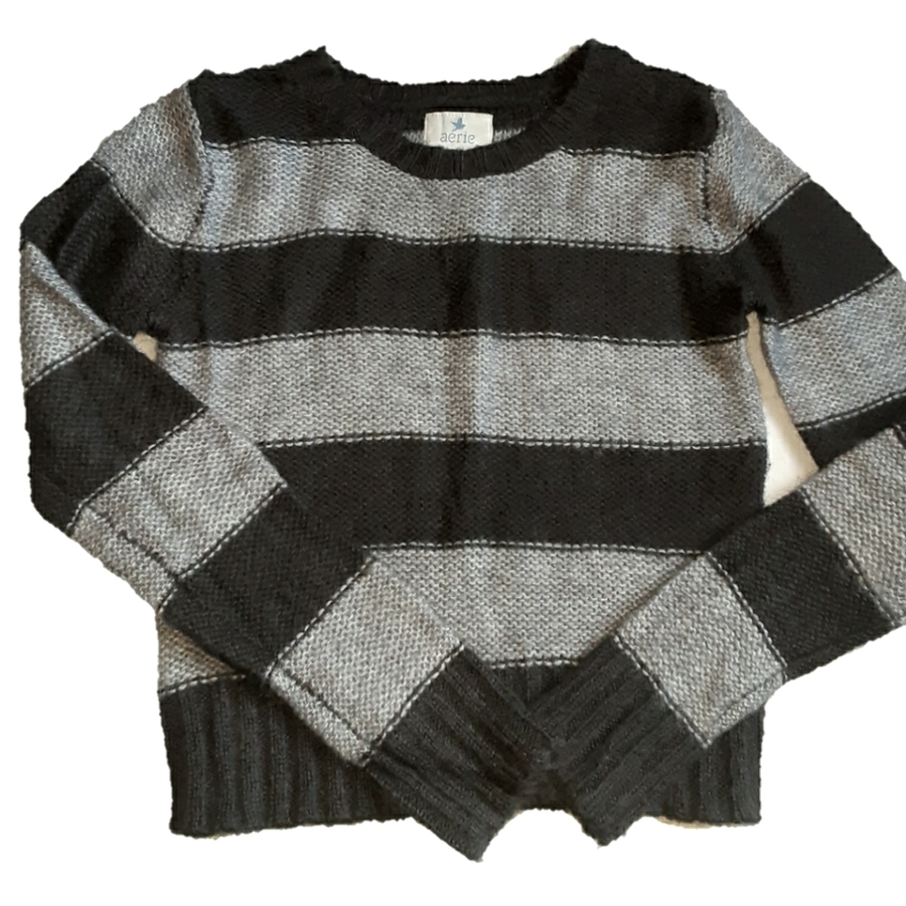 Aerie black/grey sweater size small